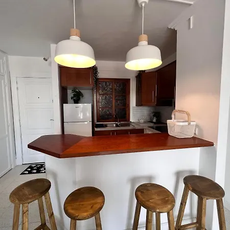 Bright And Quiet Windsor Park * Адехе