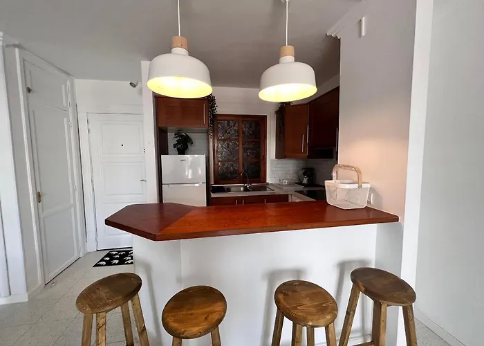 Bright And Quiet Windsor Park * Адехе